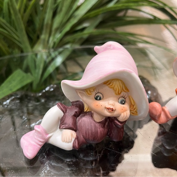 🌸Vintage🌸 Vintage Hand Painted Homco Porcelain Pixie Elf Figurines - Picture 2 of 9